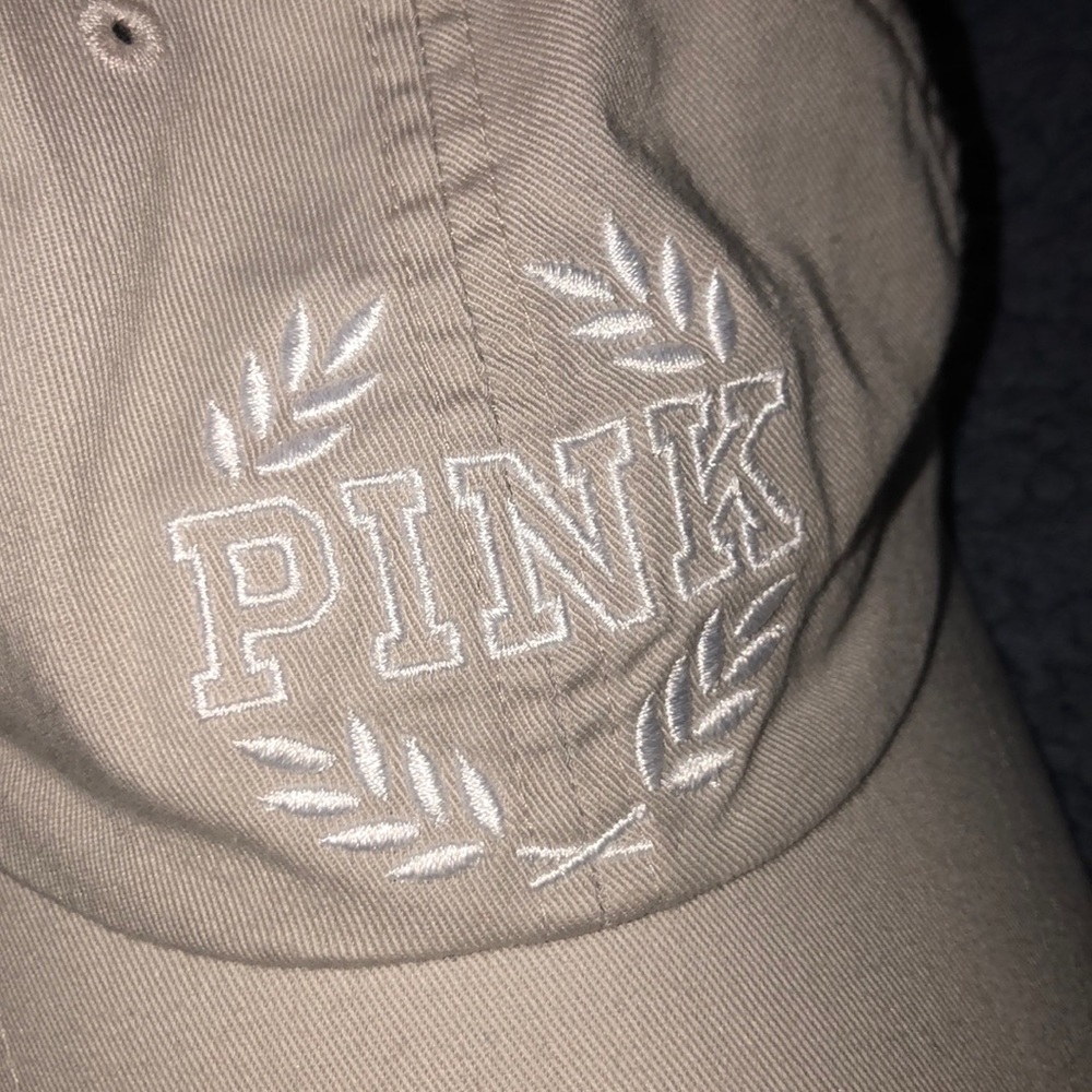 Pink hat - Picture 2 of 4